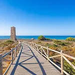 아파트 Exclusive & Luxury Penthouse In Cabopino With Stunning Sea Views - By Seitz Apartmets 마르베야