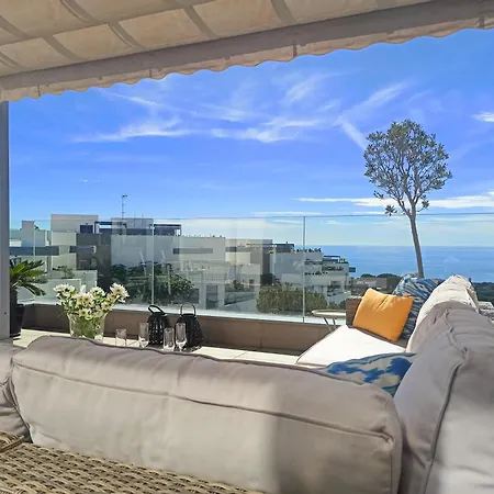 Exclusive & Luxury Penthouse In Cabopino With Stunning Sea Views - By Seitz Apartmets 아파트 마르베야