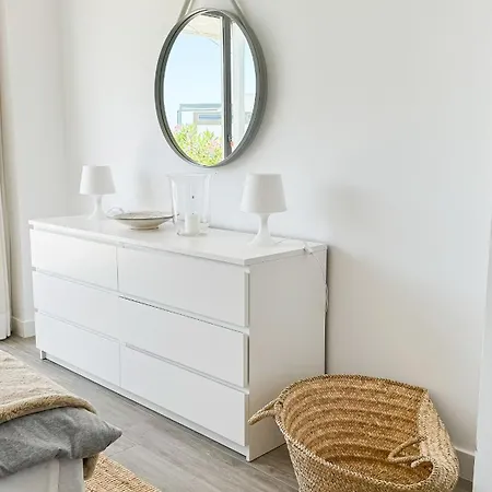 Exclusive & Luxury Penthouse In Cabopino With Stunning Sea Views - By Seitz Apartmets דירה