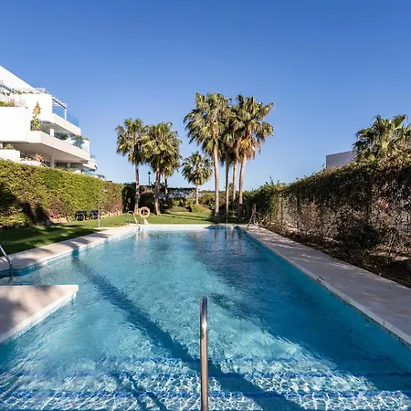 Exclusive & Luxury Penthouse In Cabopino With Stunning Sea Views - By Seitz Apartmets マルベーリャ